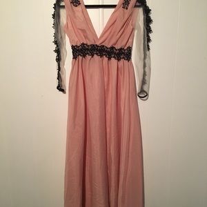 Never Worn Doily Lace on Tulle Sleeve